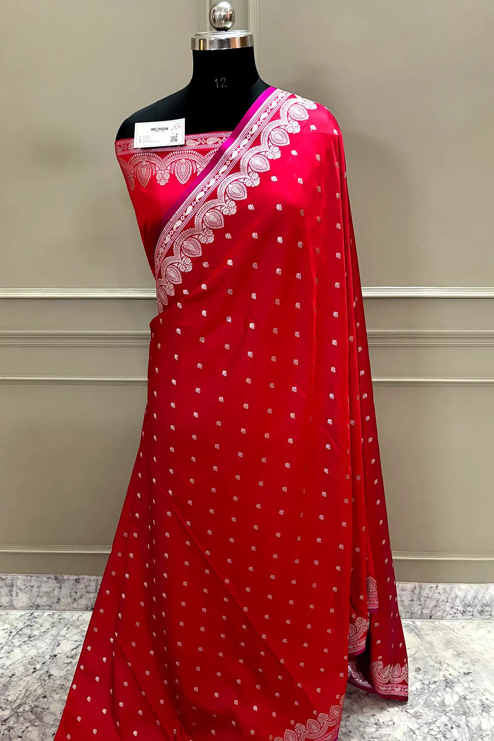 Pinkish Red Jadi Buti Katan Silk Banarasi Saree