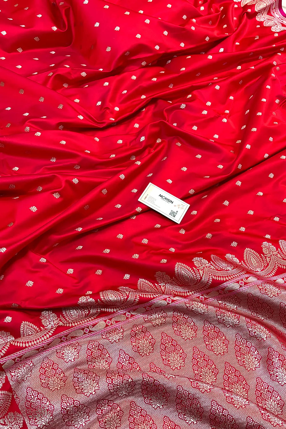 Pinkish Red Jadi Buti Katan Silk Banarasi Saree