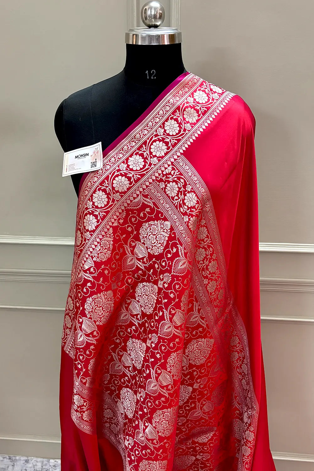 Pinkish Red Plain Zari Border Katan Silk Banarasi Saree