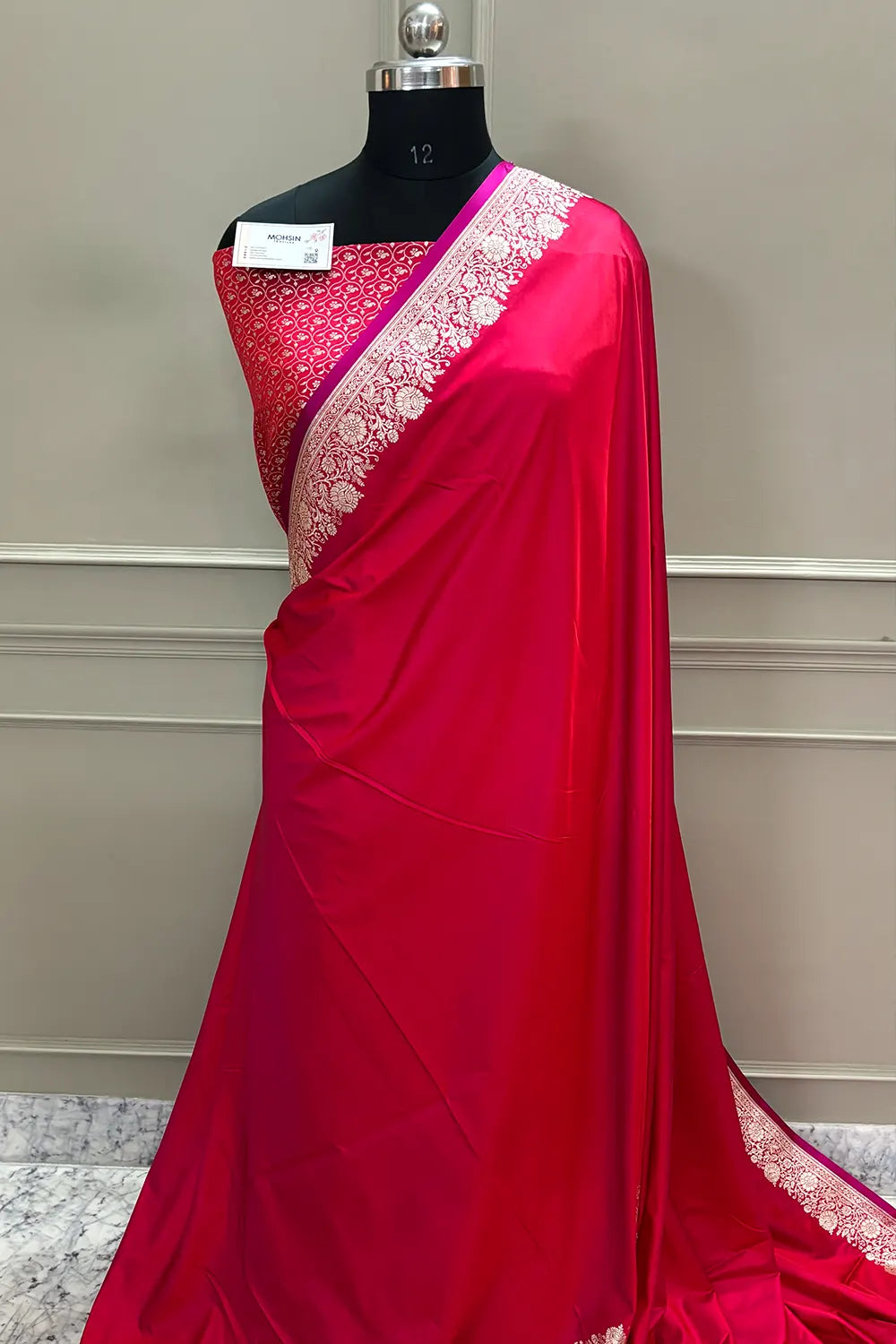 Pinkish Red Plain Zari Border Katan Silk Banarasi Saree