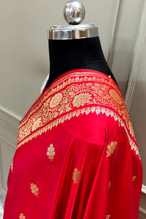 Pinkish Red Podina Buti Katan Silk Banarasi Saree