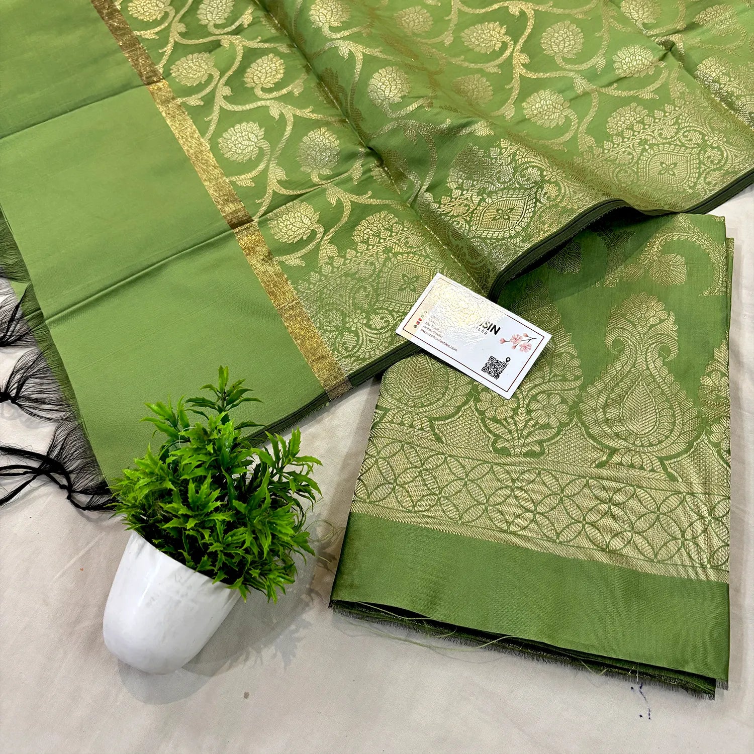 Pista Kalgha Jaal Satin Silk Banarasi Suit