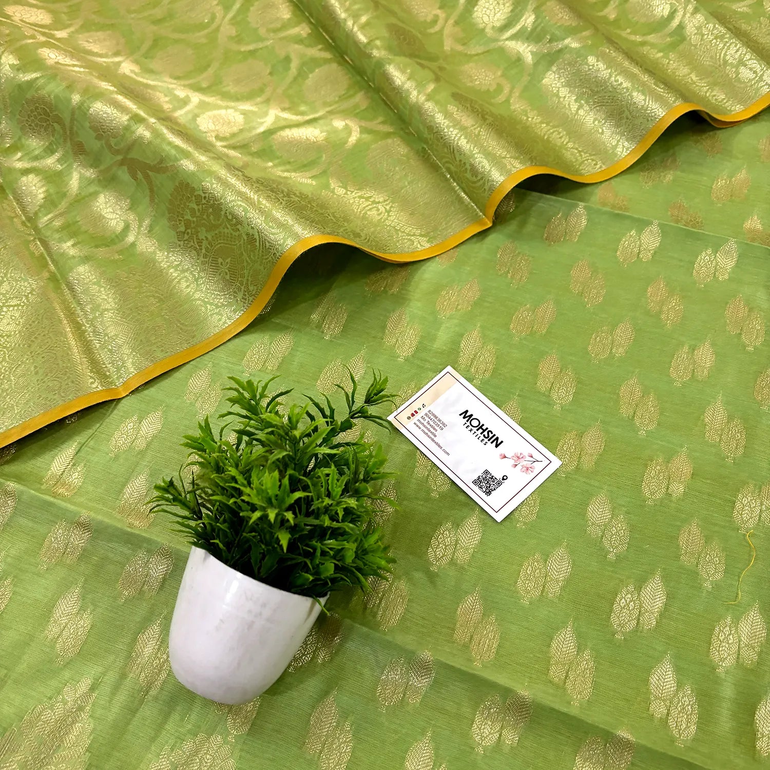 Pista Kalgha Lau Banarasi Silk Suit