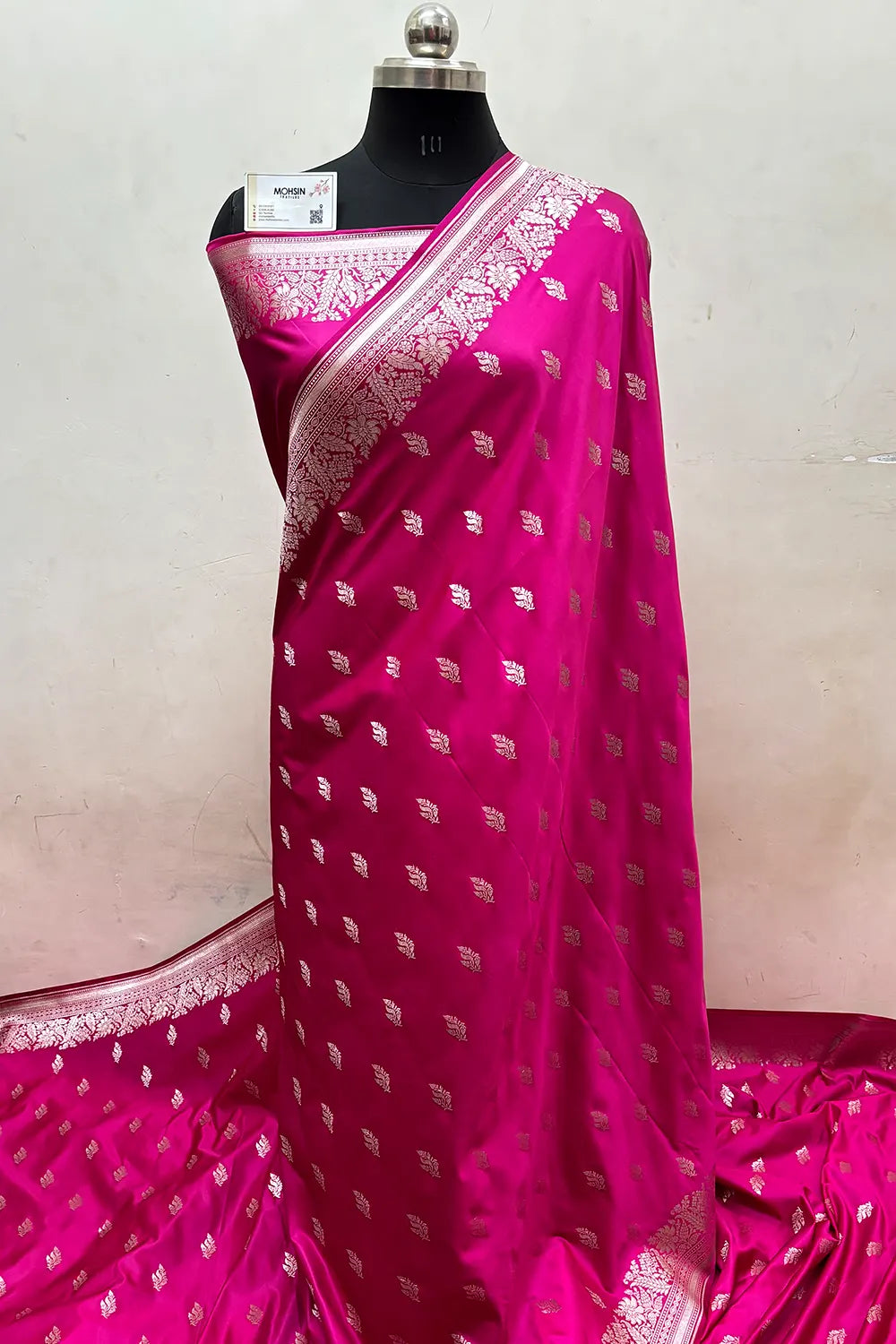 Rani Pink Aatari Buti Katan Silk Banarasi Saree
