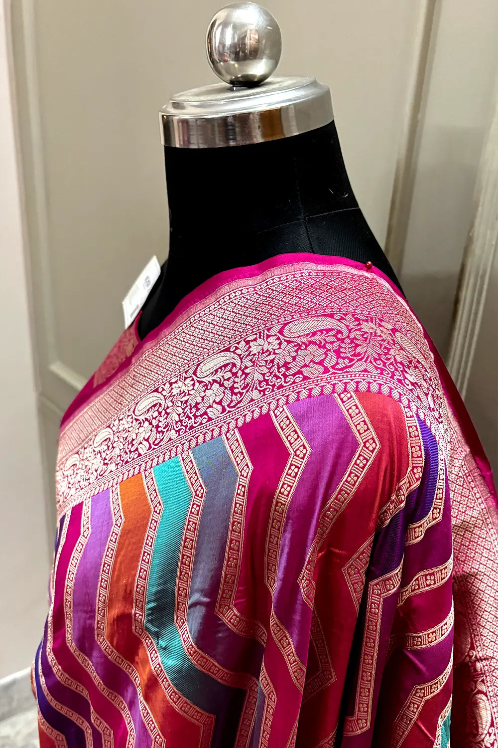 Rani Pink Rangkaat Handloom Pure Katan Silk Banarasi Saree