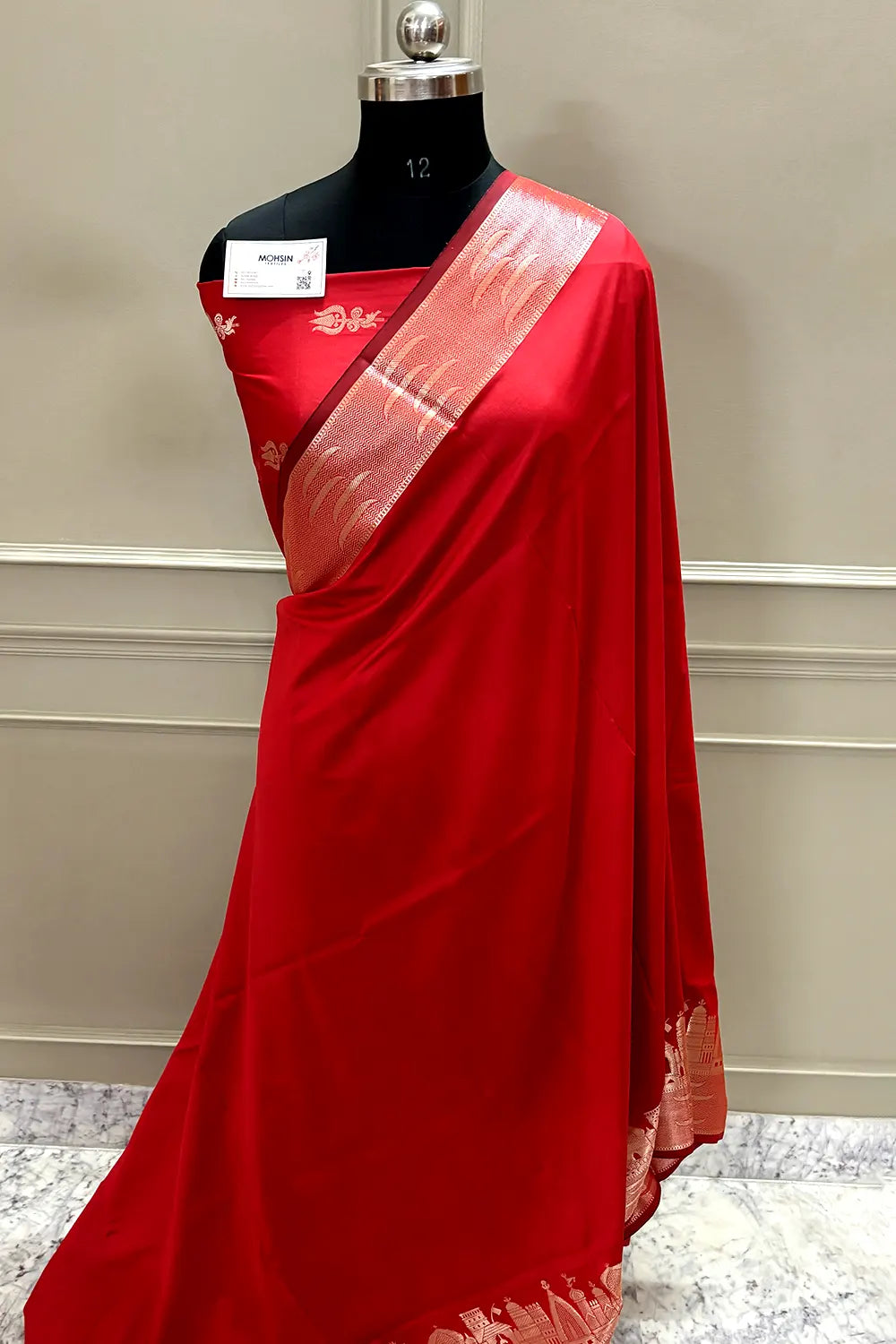 Red Kalyug Plain Satin Silk Banarasi Saree