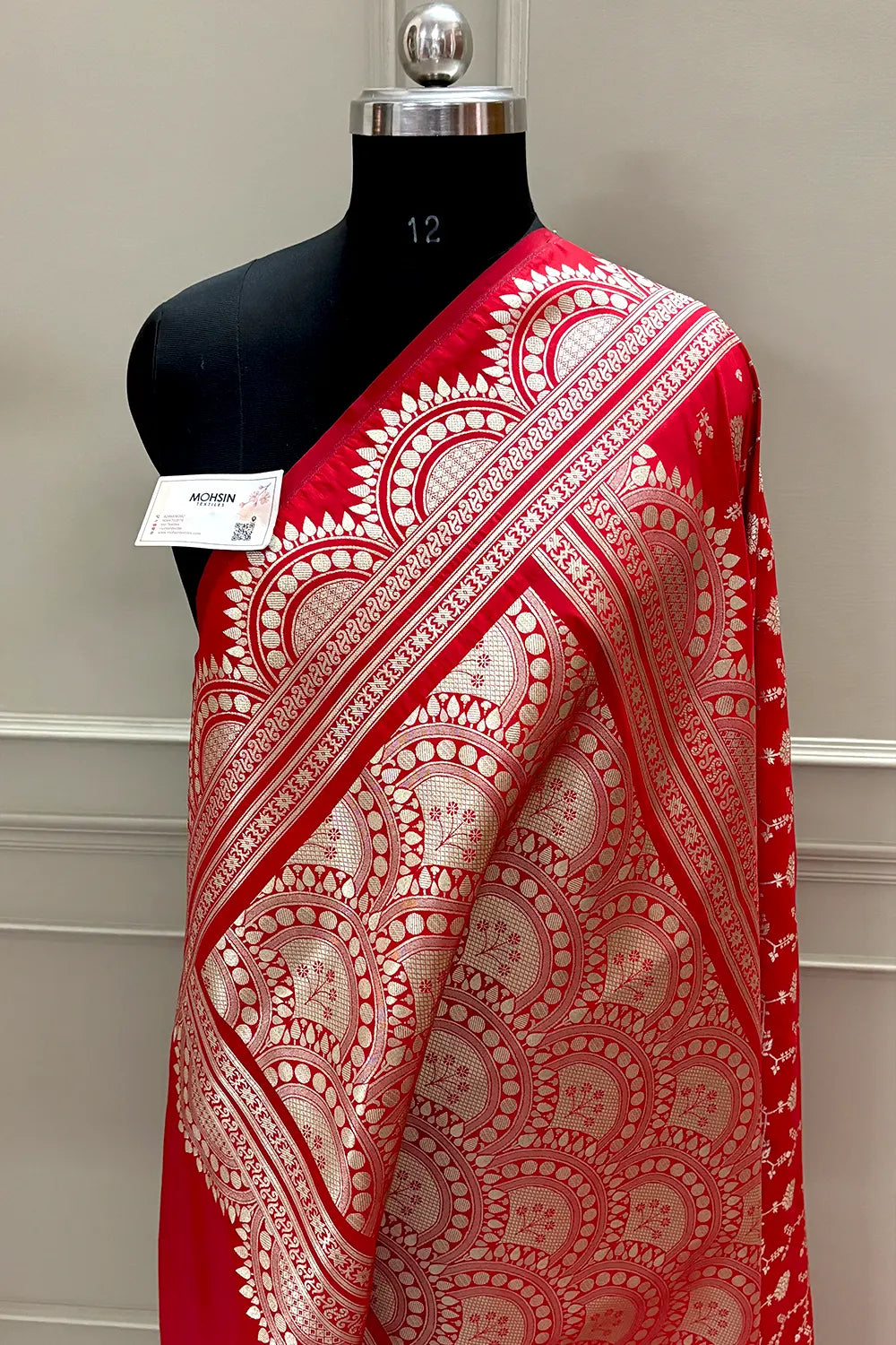 Red Quantum Jaal Katan Silk Banarasi Saree