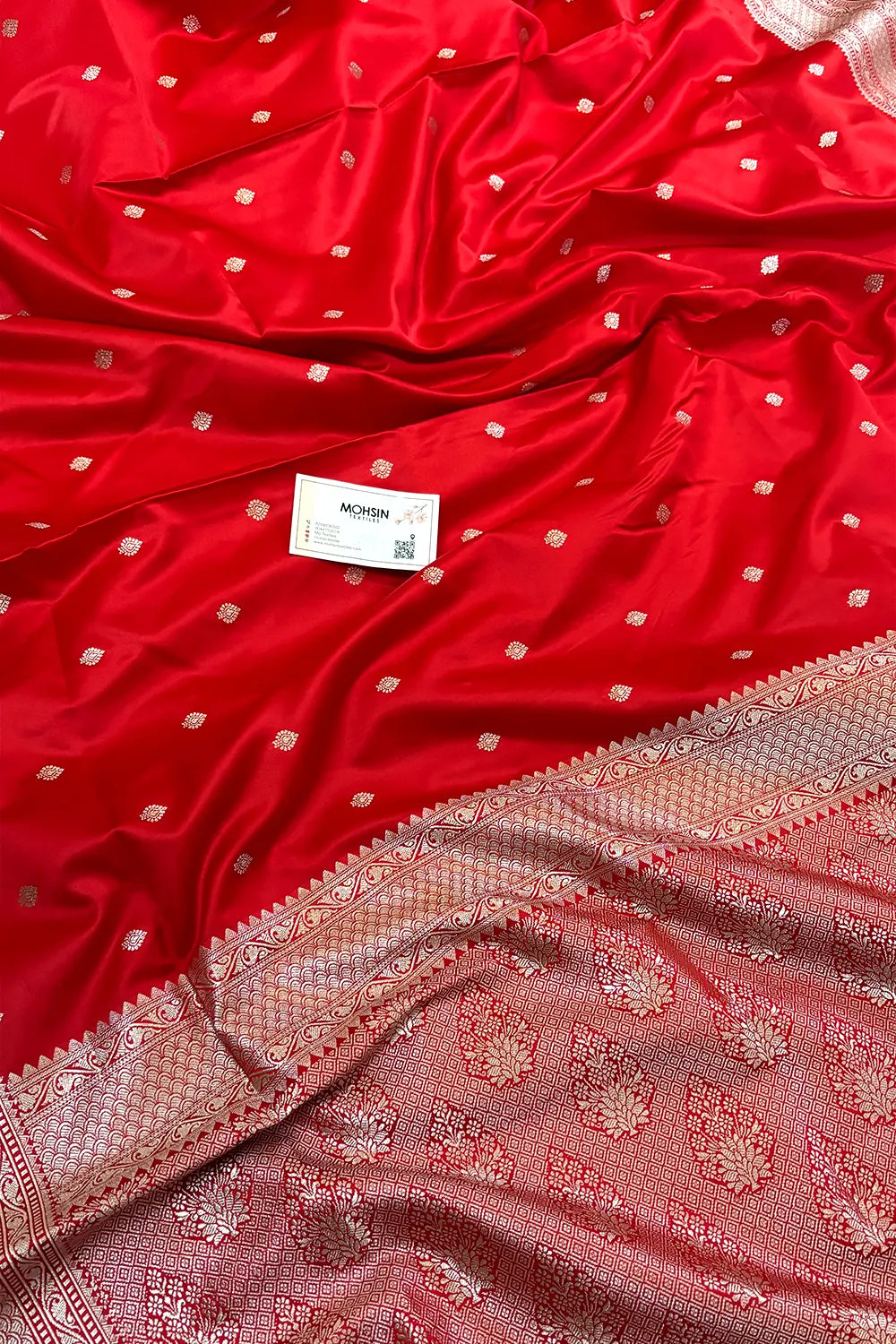 Red Wazir Buti Katan Silk Banarasi Saree