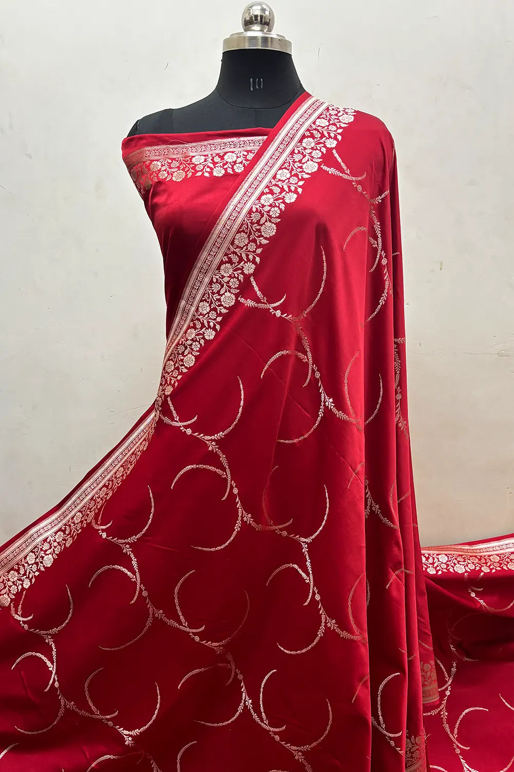 Red Zari Katan Mashru Silk Banarasi Saree