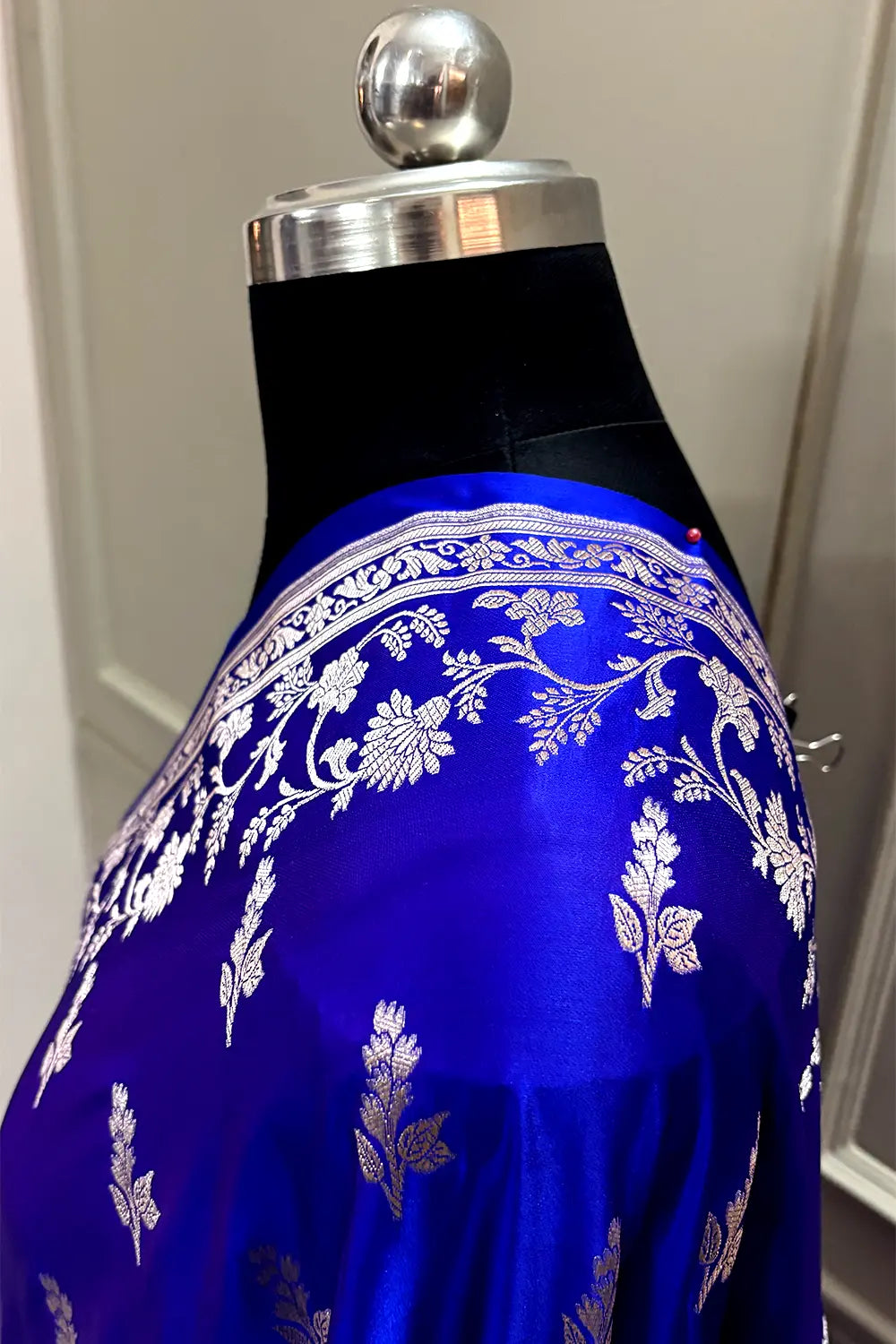Royal Blue Auda Tejo Katan Silk Banarasi Saree