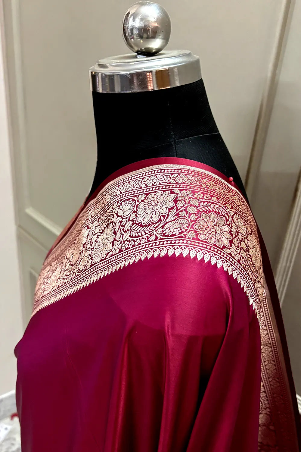 Rust Magenta Plain Zari Katan Mashru Silk Banarasi Saree