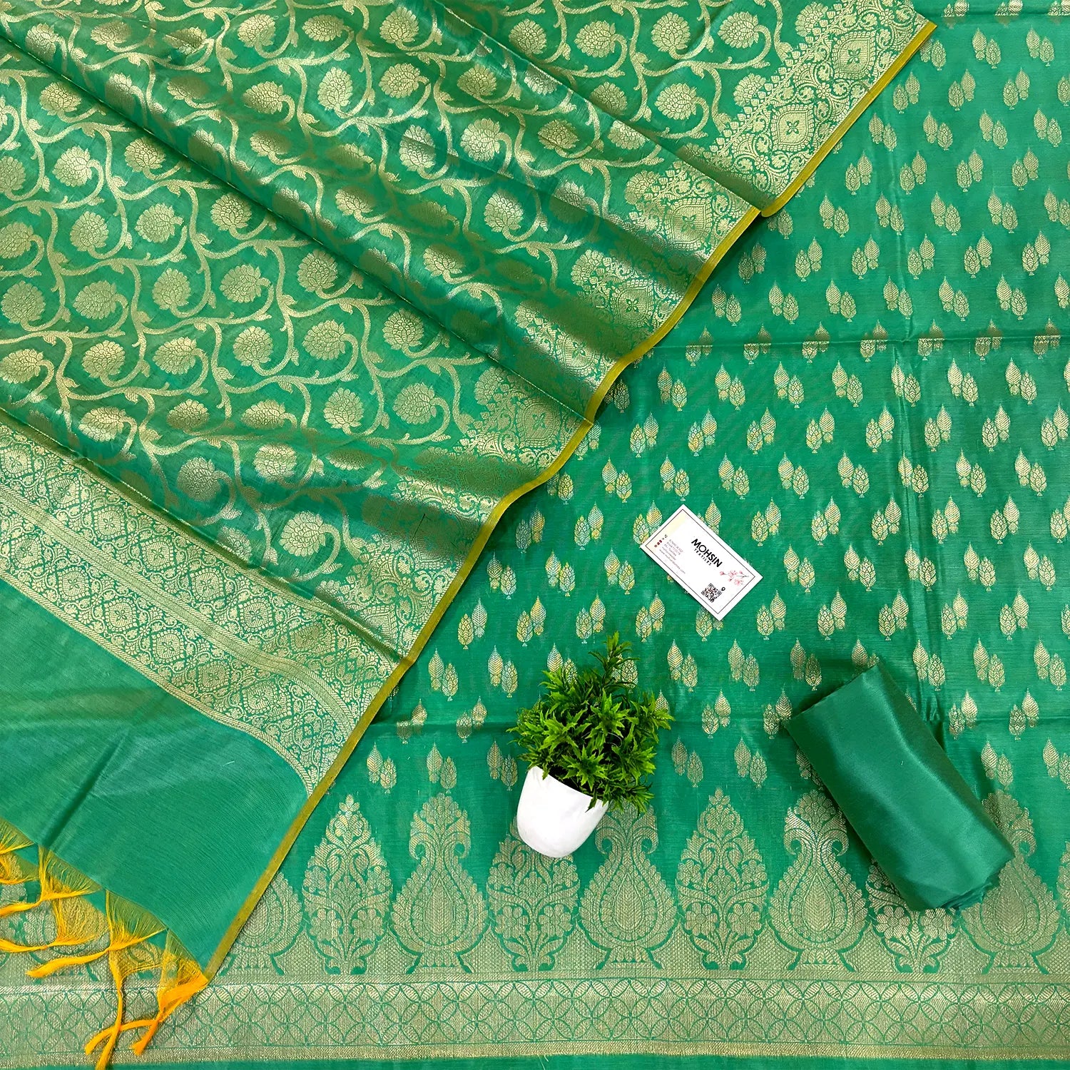Sea Green Kalgha Lau Banarasi Silk Suit