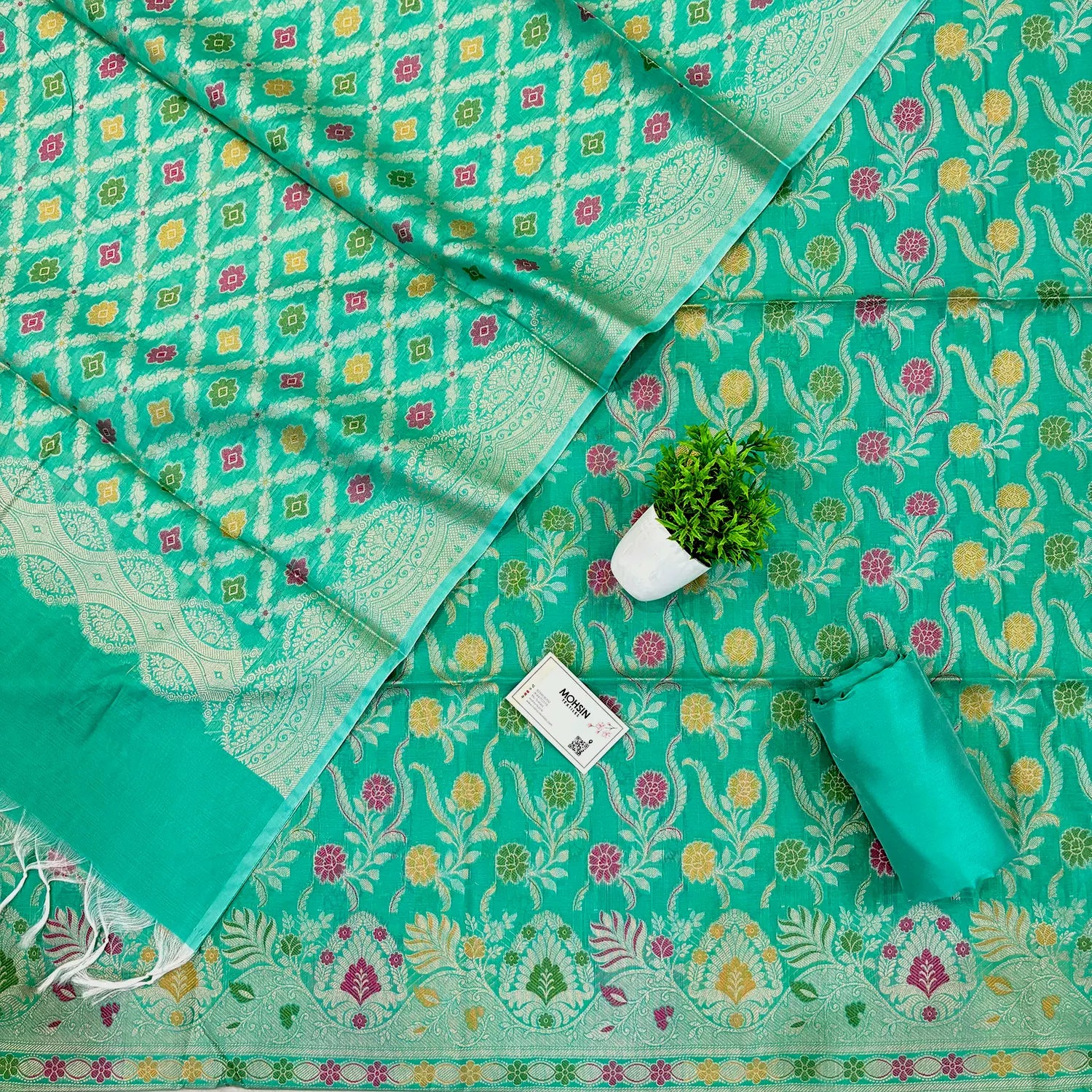 Sea Green Resham Banarasi Silk Suit
