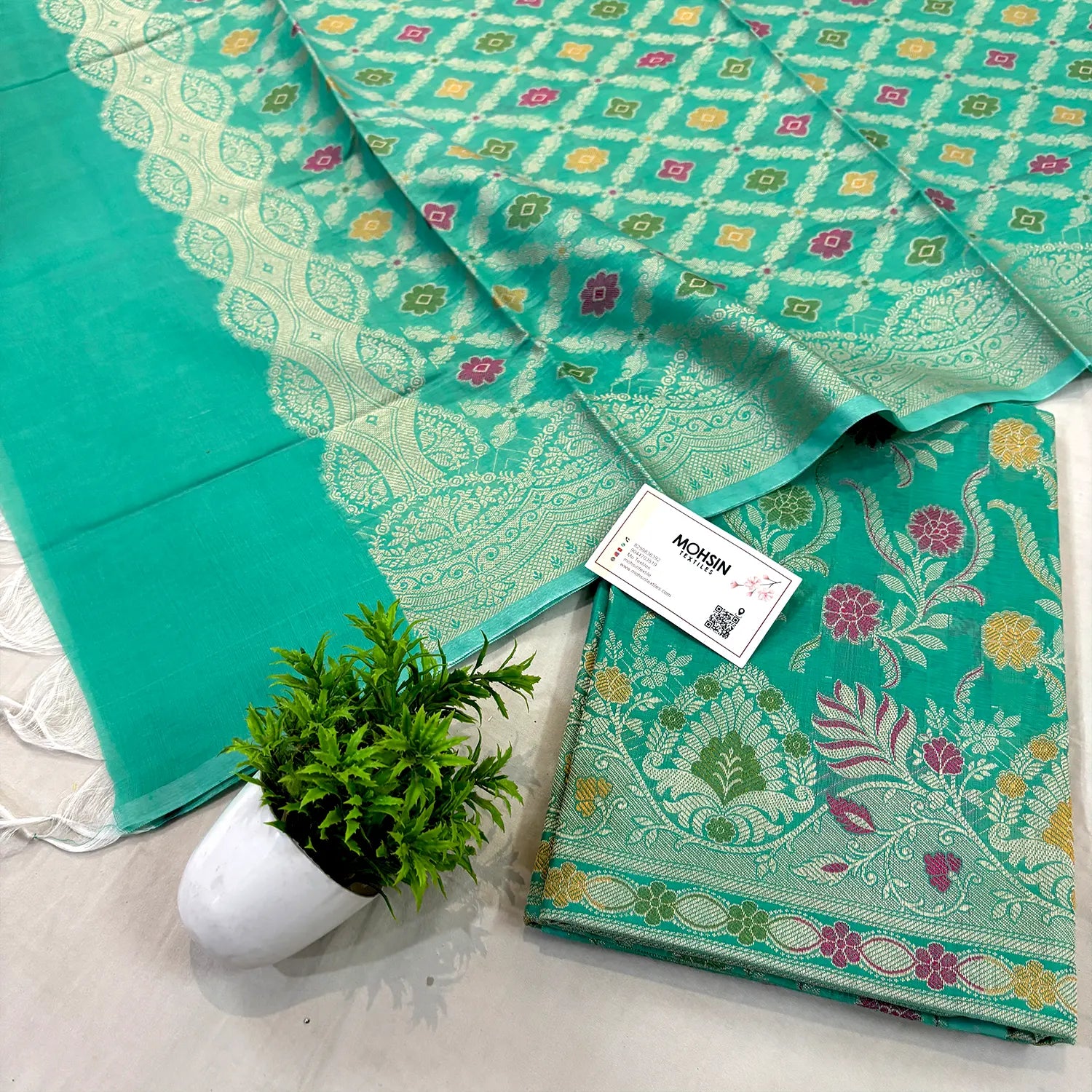 Sea Green Resham Banarasi Silk Suit