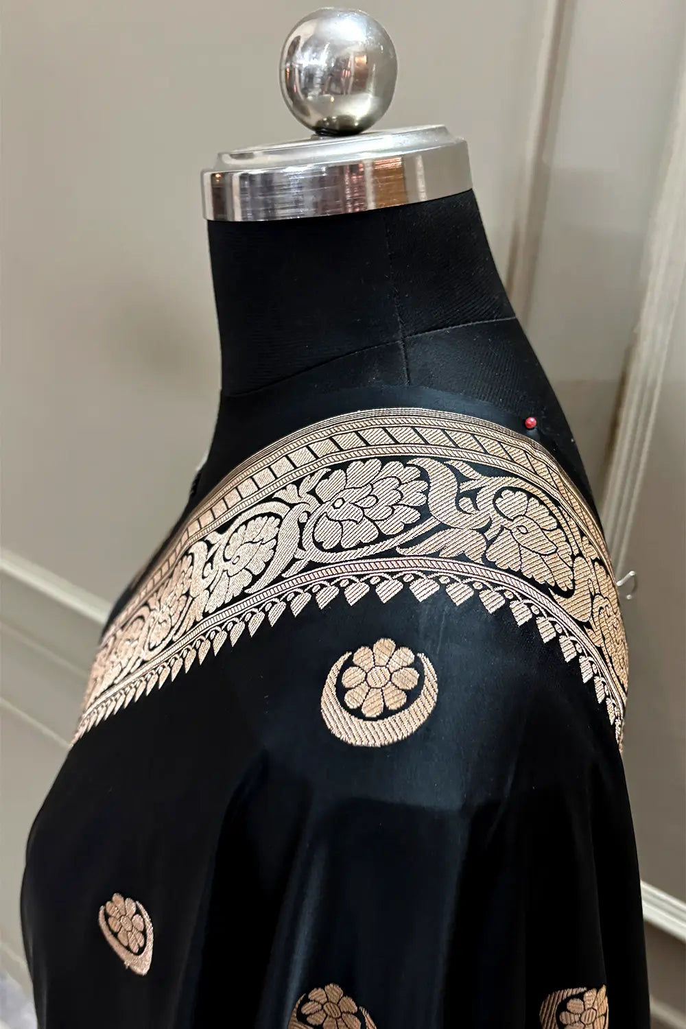 Sonakshi Sinha Black Katan Mashru Silk Banarasi Saree