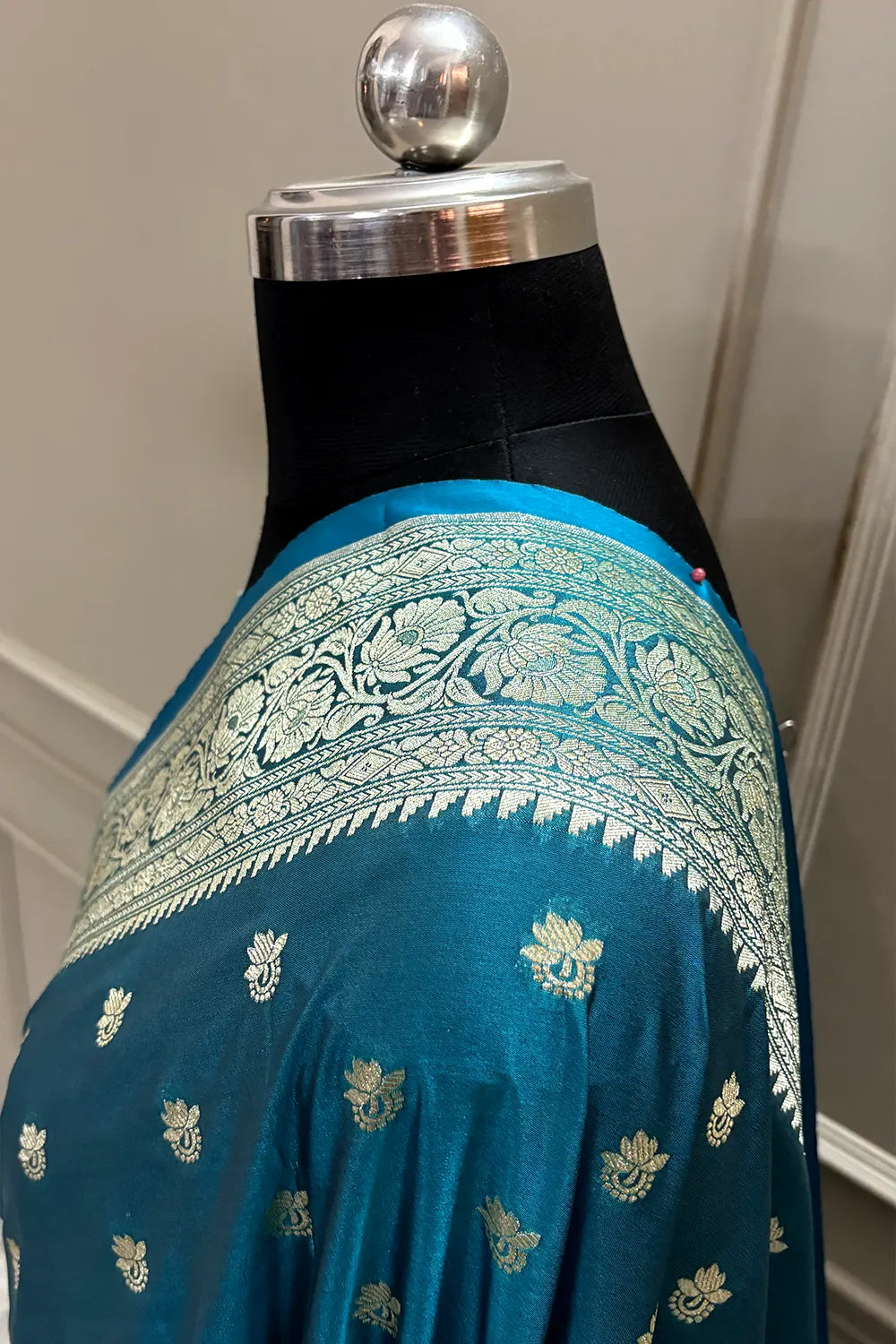 Teal Firozi Ghonga Buti Katan Silk Banarasi Saree