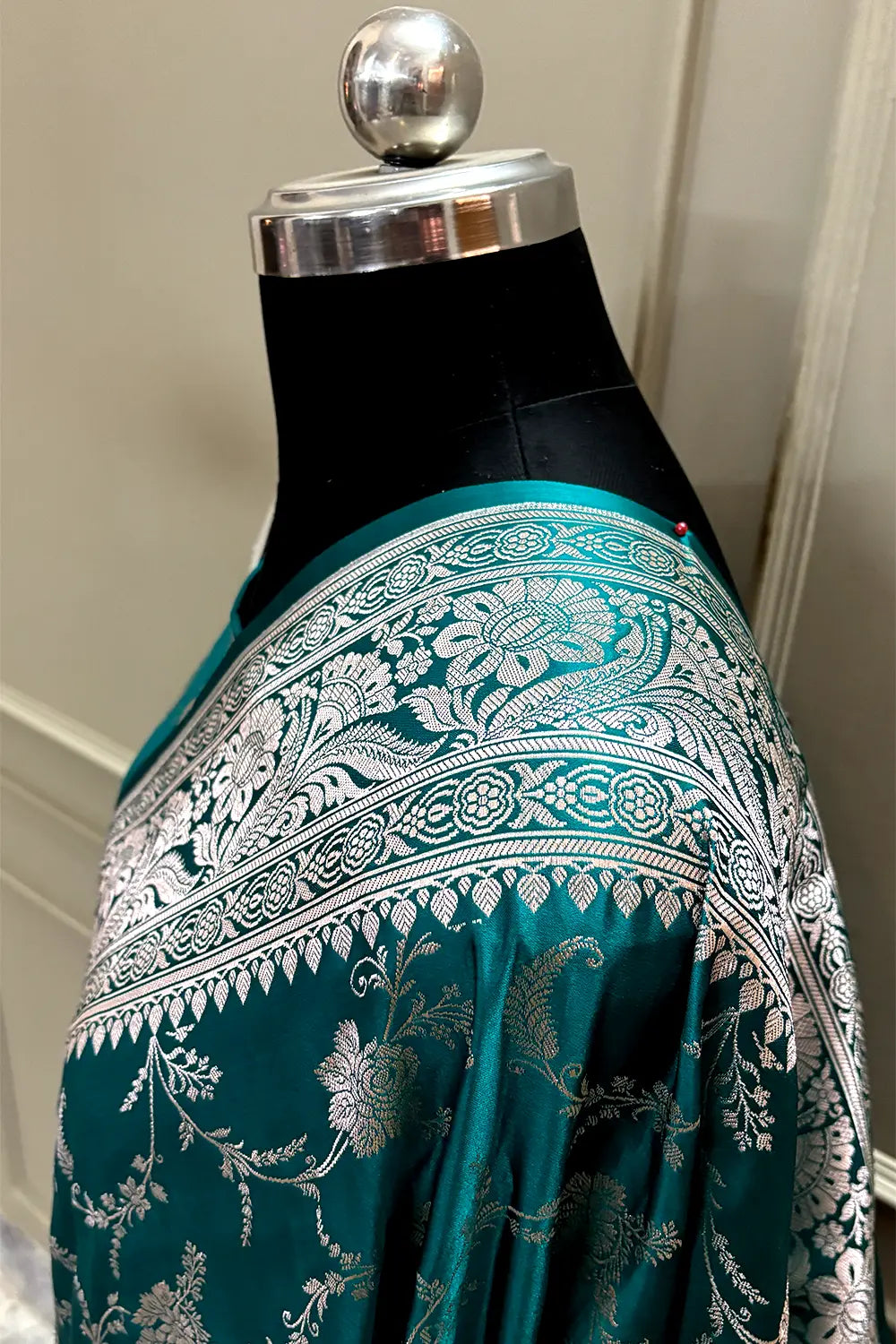 Red Suhani Jaal Katan Mashru Silk Banarasi Saree