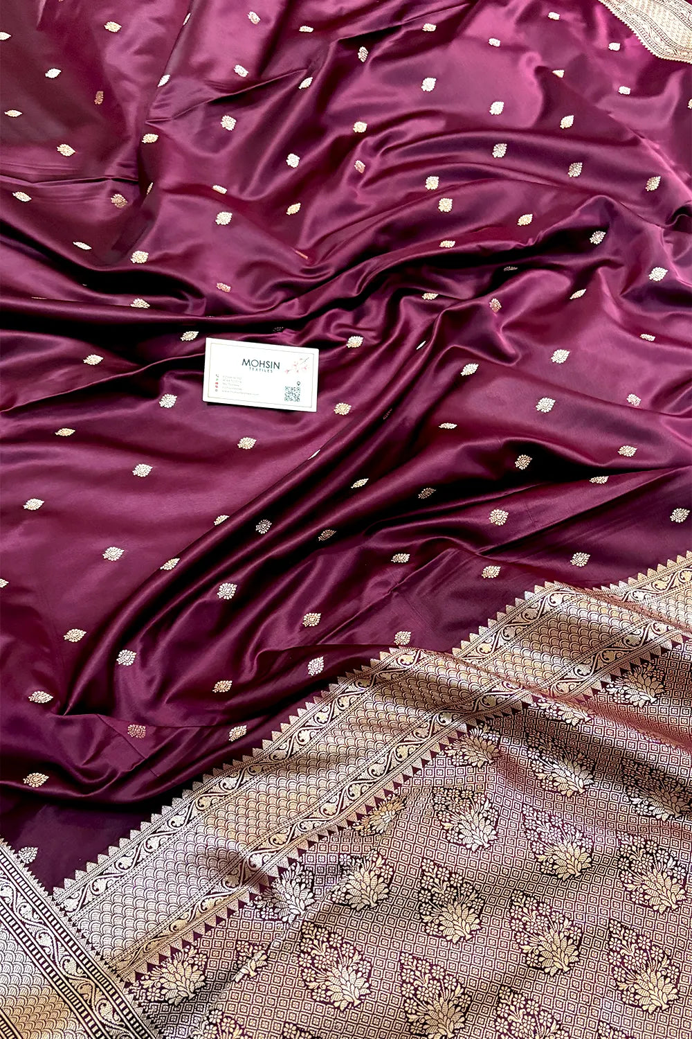 Wine Wazir Buti Katan Silk Banarasi Saree