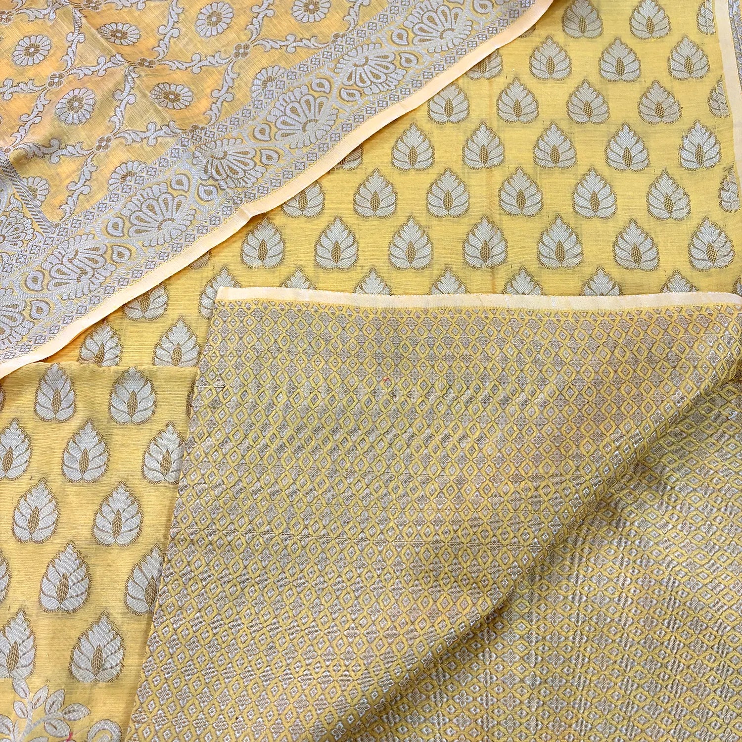 Yellow Kacchi Carry Patta Cotton Silk Banarasi Suit