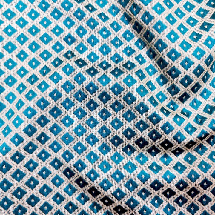 Cross Chaukdi Pattern Kurta Pajama - Mohsin Textiles